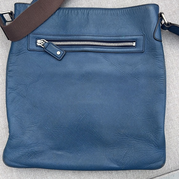 Blue leather MCM Crossbody - Picture 3 of 11